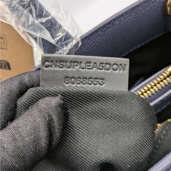 Burberry Medium Banner House Check Derby Leather Tote Shoulder Bag Regen… - Picture 14 of 15